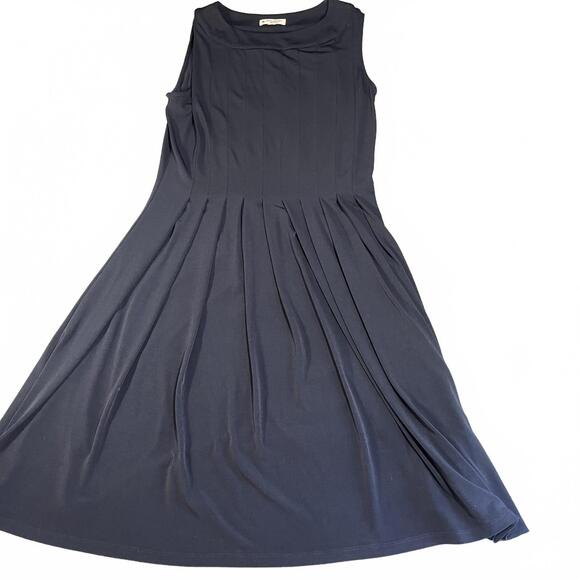 Brooks Brothers Dresses & Skirts - Brooks Brothers $349 Woman’s L Pleated Flare Dress Sleeveless poly/spandex blend